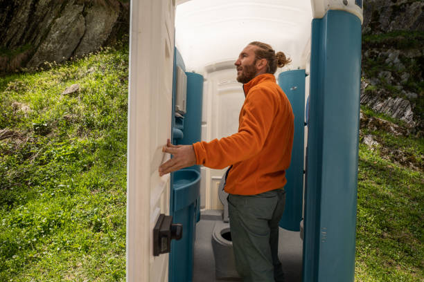 Best Porta potty rental near me  in Wheeling, IL