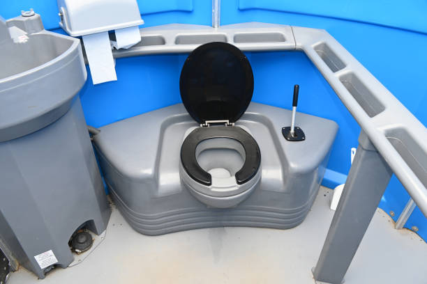 Best Porta potty rental near me  in Wheeling, IL